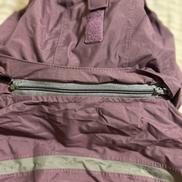 2 jackets in one!  Columbia purple raincoat with zip in fleece jacket. - Picture 10 of 14